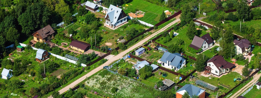 aerial-view-of-homesteads